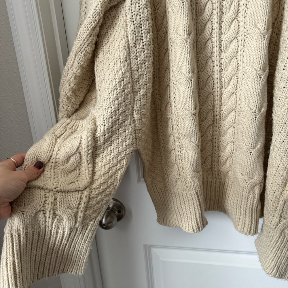 POL Chunky Knit Sweater Cardigan Size Small Women’s Cream With Pockets - Picture 7 of 10